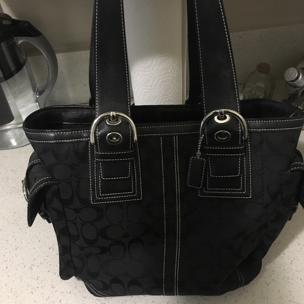 Coach tote bag style number 10079